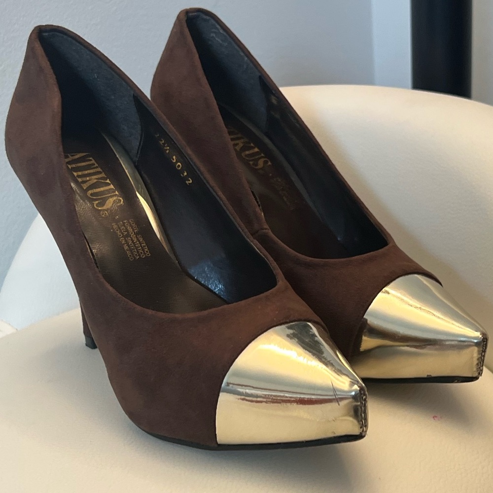 Cute pumps, Brown and Gold